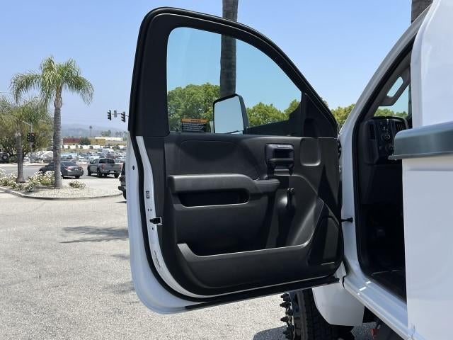 2023 Chevrolet Silverado 5500 HD 4WD Reg Cab Work Truck