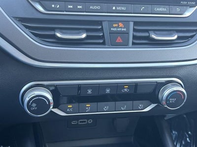 2025 Nissan Altima SR FWD