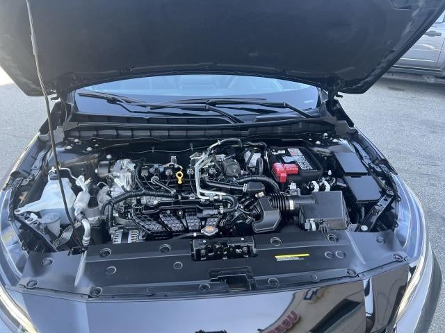 2025 Nissan Altima SR FWD