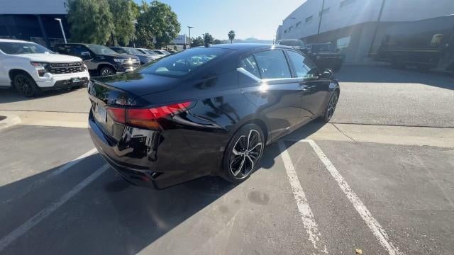 2025 Nissan Altima SR FWD