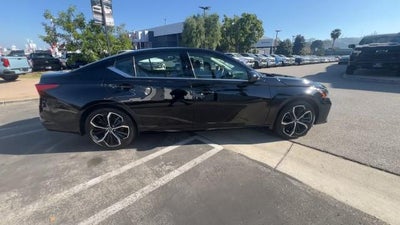 2025 Nissan Altima SR FWD