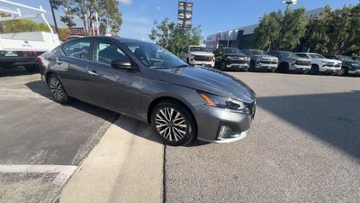 2025 Nissan Altima SV FWD