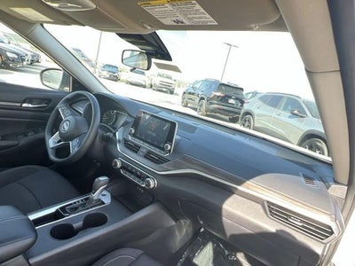 2025 Nissan Altima SV FWD