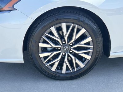 2025 Nissan Altima SV FWD