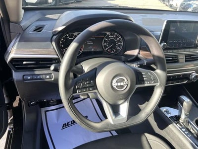 2025 Nissan Altima SV FWD