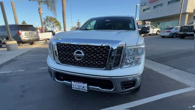 2018 Nissan TITAN SV