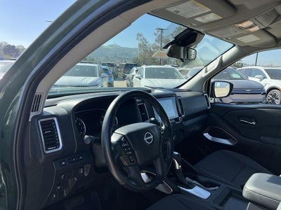 2024 Nissan Frontier Crew Cab SV 4x2