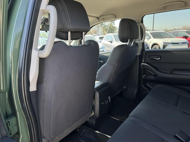 2024 Nissan Frontier Crew Cab SV 4x2