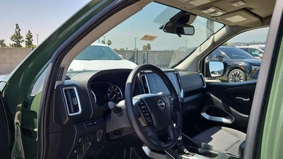 2025 Nissan Frontier Crew Cab SV 4x2