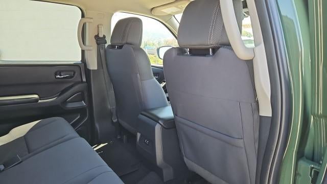 2025 Nissan Frontier Crew Cab SV 4x2