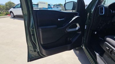 2025 Nissan Frontier Crew Cab SV 4x2