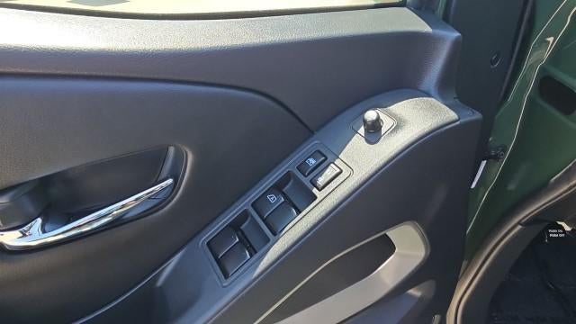 2025 Nissan Frontier Crew Cab SV 4x2