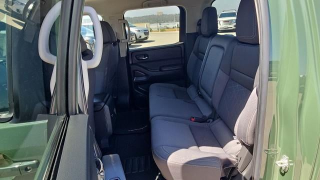 2025 Nissan Frontier Crew Cab SV 4x2