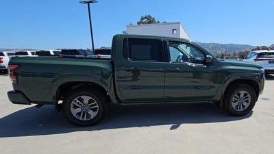 2025 Nissan Frontier Crew Cab SV 4x2