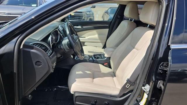 2015 Chrysler 300 Limited