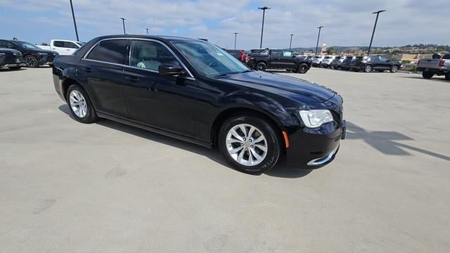 2015 Chrysler 300 Limited