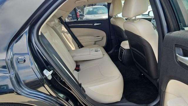 2015 Chrysler 300 Limited