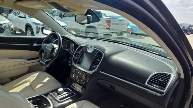 2015 Chrysler 300 Limited