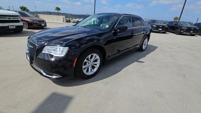 2015 Chrysler 300 Limited