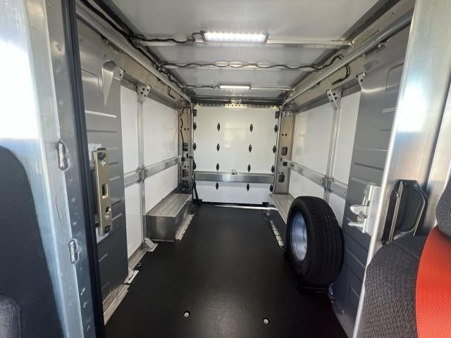 2025 Chevrolet BrightDrop 400 eAWD 400