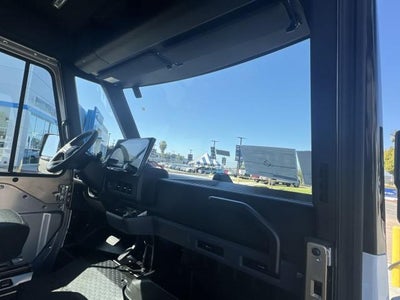 2025 Chevrolet BrightDrop 400 eAWD 400