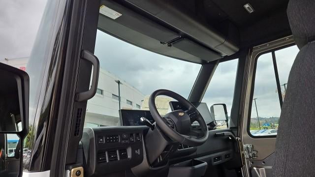 2025 Chevrolet BrightDrop 400 eAWD 400