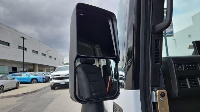 2025 Chevrolet BrightDrop 400 eAWD 400