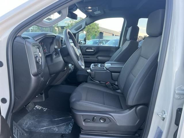 2026 Chevrolet Silverado 2500 HD Crew Cab Standard Box 2-Wheel Drive Custom