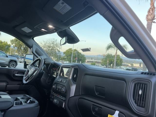 2026 Chevrolet Silverado 2500 HD Crew Cab Standard Box 2-Wheel Drive Custom