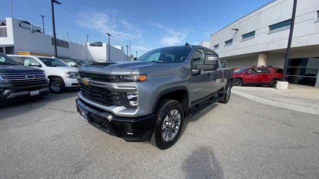 2026 Chevrolet Silverado 2500 HD Crew Cab Standard Box 2-Wheel Drive Custom
