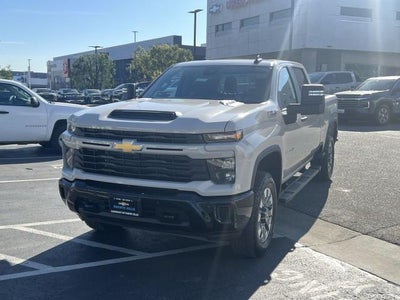 2026 Chevrolet Silverado 2500 HD Crew Cab Standard Box 4-Wheel Drive Custom