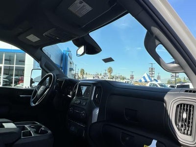 2026 Chevrolet Silverado 2500 HD Crew Cab Standard Box 4-Wheel Drive Custom