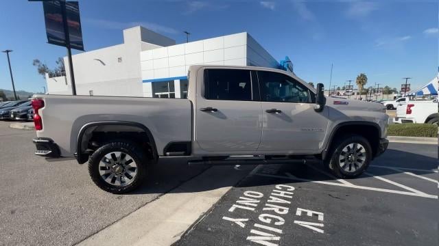 2026 Chevrolet Silverado 2500 HD Crew Cab Standard Box 4-Wheel Drive Custom