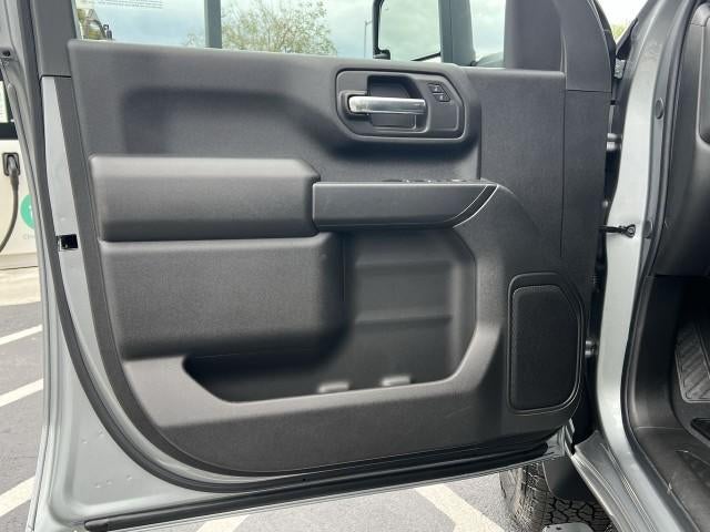 2026 Chevrolet Silverado 2500 HD Crew Cab Standard Box 4-Wheel Drive Custom