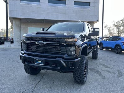 2026 Chevrolet Silverado 2500 HD Crew Cab Standard Box 4-Wheel Drive Custom