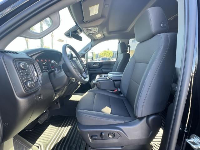 2026 Chevrolet Silverado 2500 HD Crew Cab Standard Box 4-Wheel Drive Custom