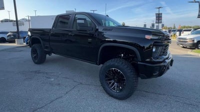 2026 Chevrolet Silverado 2500 HD Crew Cab Standard Box 4-Wheel Drive Custom