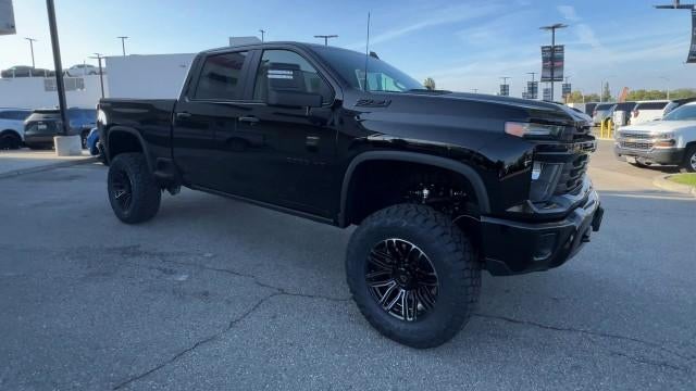2026 Chevrolet Silverado 2500 HD Crew Cab Standard Box 4-Wheel Drive Custom