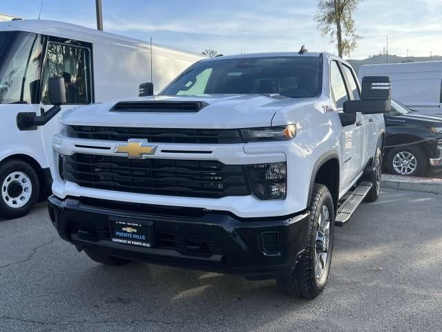 2026 Chevrolet Silverado 2500 HD Crew Cab Standard Box 4-Wheel Drive Custom