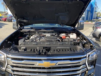 2026 Chevrolet Silverado 2500 HD Crew Cab Standard Box 4-Wheel Drive High Country