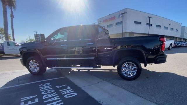 2026 Chevrolet Silverado 2500 HD Crew Cab Standard Box 4-Wheel Drive High Country