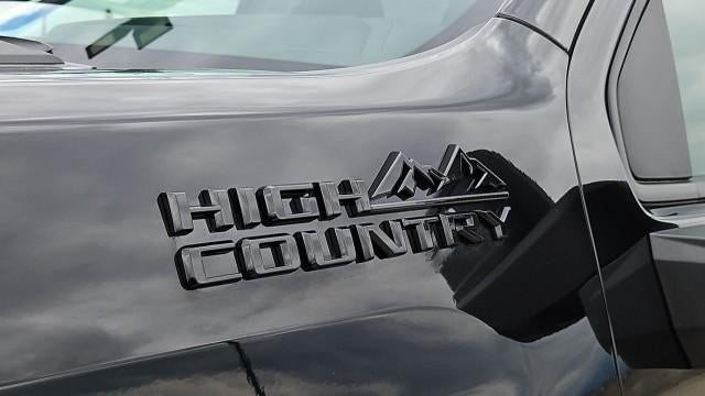 2026 Chevrolet Silverado 2500 HD Crew Cab Standard Box 4-Wheel Drive High Country