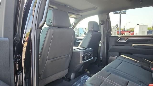 2026 Chevrolet Silverado 2500 HD Crew Cab Standard Box 4-Wheel Drive High Country