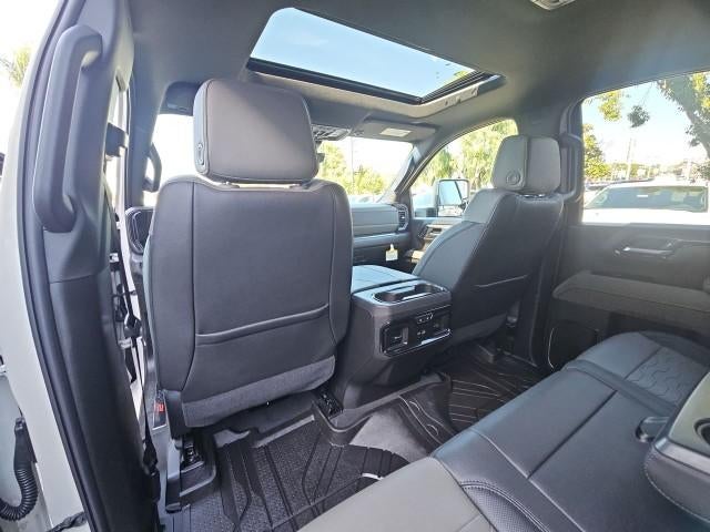 2026 Chevrolet Silverado 2500 HD Crew Cab Standard Box 4-Wheel Drive ZR2