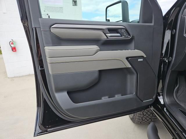 2026 Chevrolet Silverado 2500 HD Crew Cab Standard Box 4-Wheel Drive ZR2