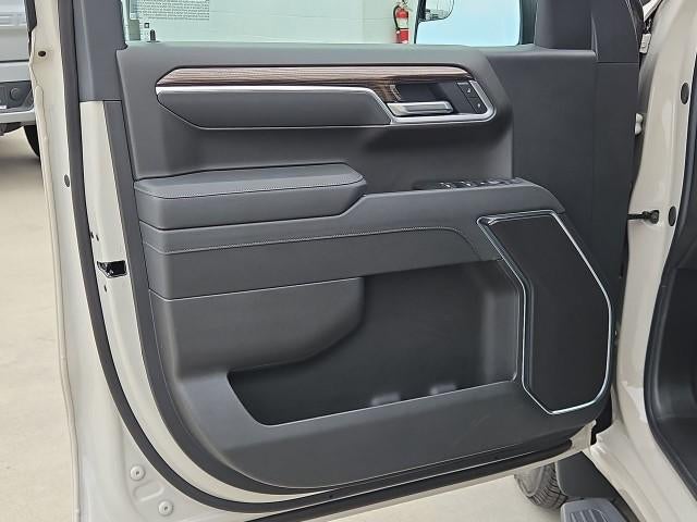 2026 Chevrolet Silverado 1500 Crew Cab Short Box 2-Wheel Drive RST
