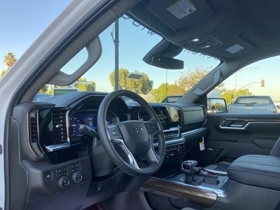 2025 Chevrolet Silverado 1500 Crew Cab Short Box 4-Wheel Drive RST