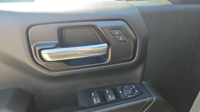 2026 Chevrolet Silverado 1500 Crew Cab Short Box 2-Wheel Drive Custom