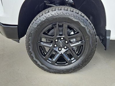 2026 Chevrolet Silverado 1500 Crew Cab Short Box 4-Wheel Drive Custom Trail Boss