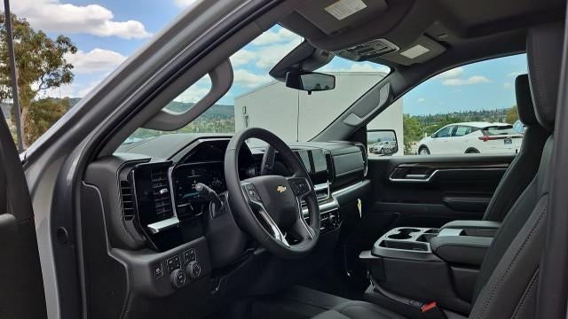 2026 Chevrolet Silverado 1500 Crew Cab Short Box 4-Wheel Drive LT 1LT